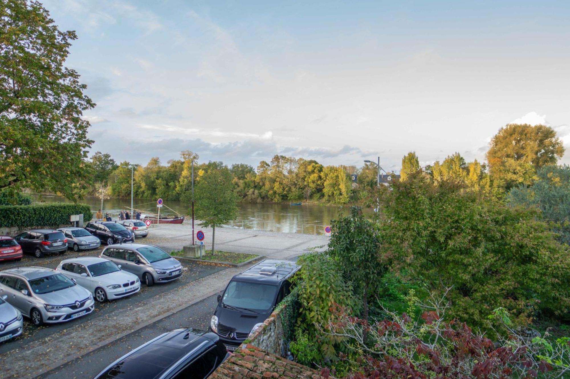 Les Balcons Sur La Loire Bed & Breakfast Chalonnes-sur-Loire Ngoại thất bức ảnh